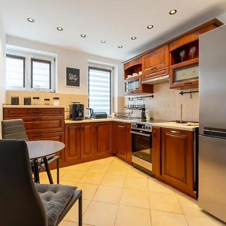 شقة Ratuszlove - 2 Osobne Sypialnie, Z Widokiem Na Ratusz - By Spaceapart *