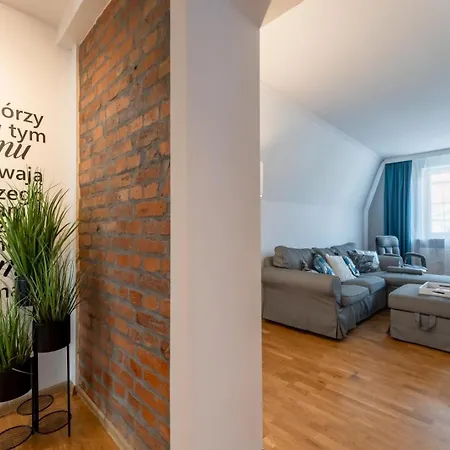 شقة Ratuszlove - 2 Osobne Sypialnie, Z Widokiem Na Ratusz - By Spaceapart يلينيا غورا