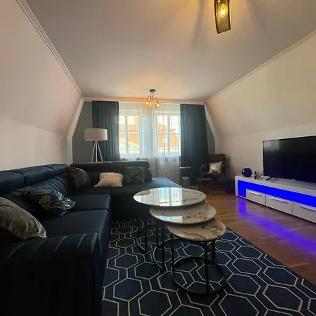 Ratuszlove - 2 Osobne Sypialnie, Z Widokiem Na Ratusz - By Spaceapart يلينيا غورا