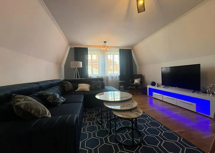 Ratuszlove - 2 Osobne Sypialnie, Z Widokiem Na Ratusz - By Spaceapart Jelenia Góra